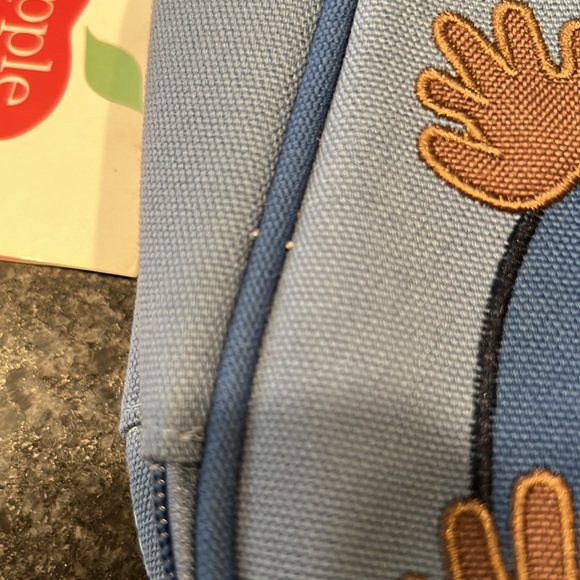 NWT Raccoon Apple Park Lunch Bag - Picture 3 of 3